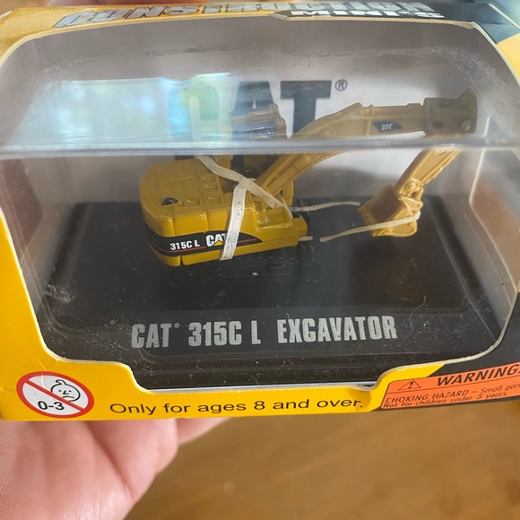 Set of 4 Norscot Scale Models Die-Cast Caterpillar - Picture 6 of 8